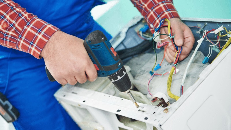 Karabağlar Fondital Fondital çamaşır makinesi kart tamiri – Su almama arızası orijinal parça ile giderildi. - Teknik servis örneği